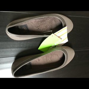Crocs women flat shoes size 7 US chocolate brown